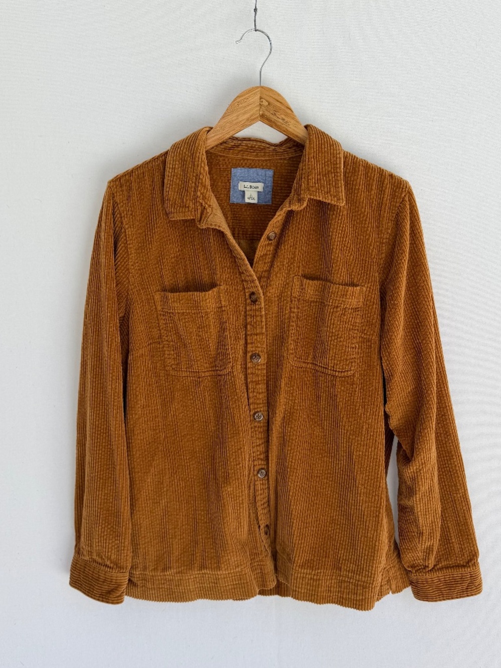 L.L. BEAN Women’s Large Comfort Corduroy Relaxed Shirt in Brown Pumpkin